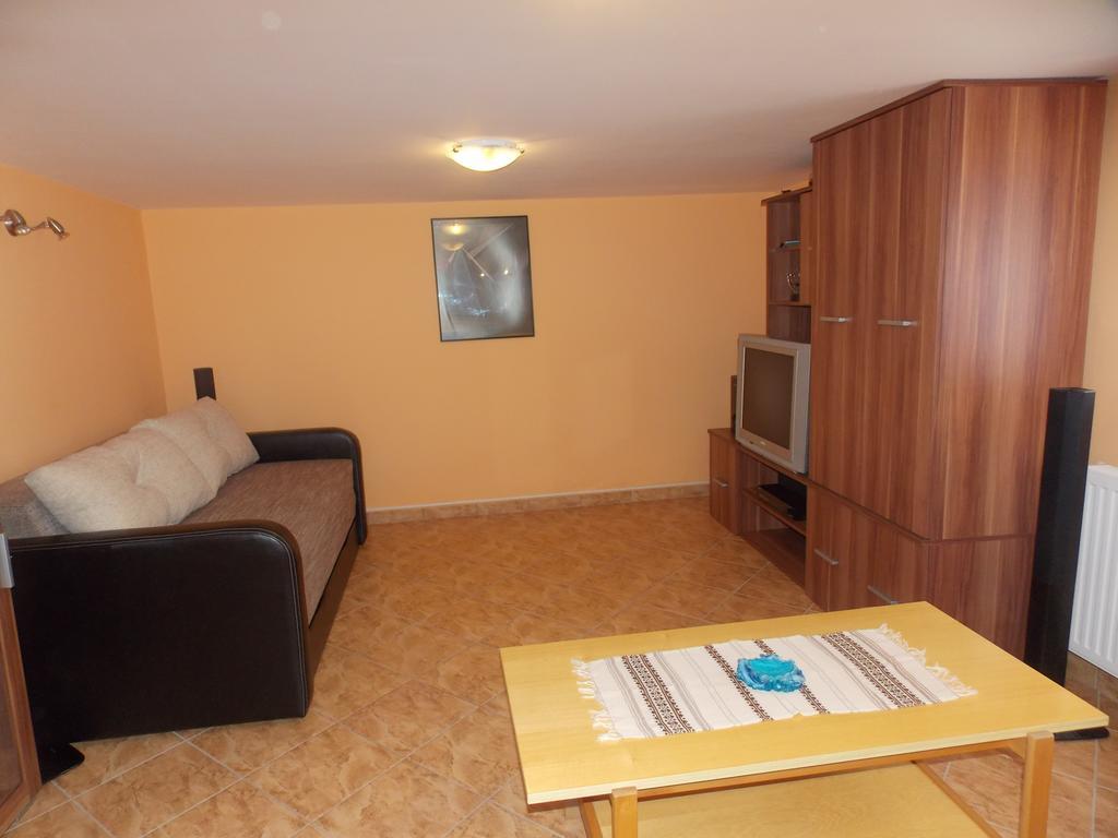 Szonja Apartman Эгерсалок Экстерьер фото