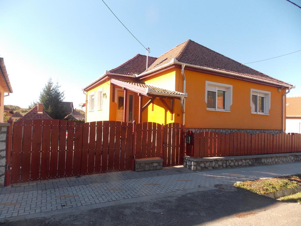 Szonja Apartman Эгерсалок Экстерьер фото